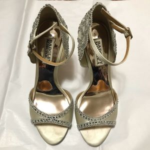 Badgley Mischka Ivory Heels Size 6.5